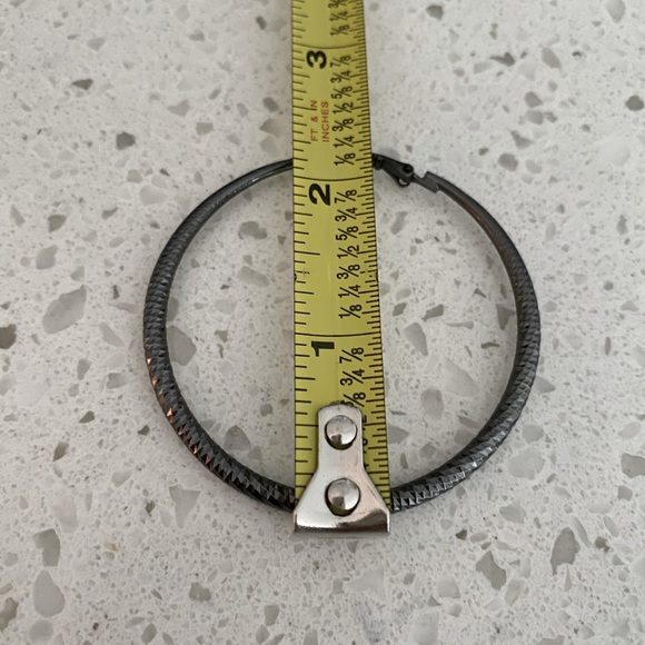 SET OF 2 XL HOPP EARRINGS - Picture 5 of 11